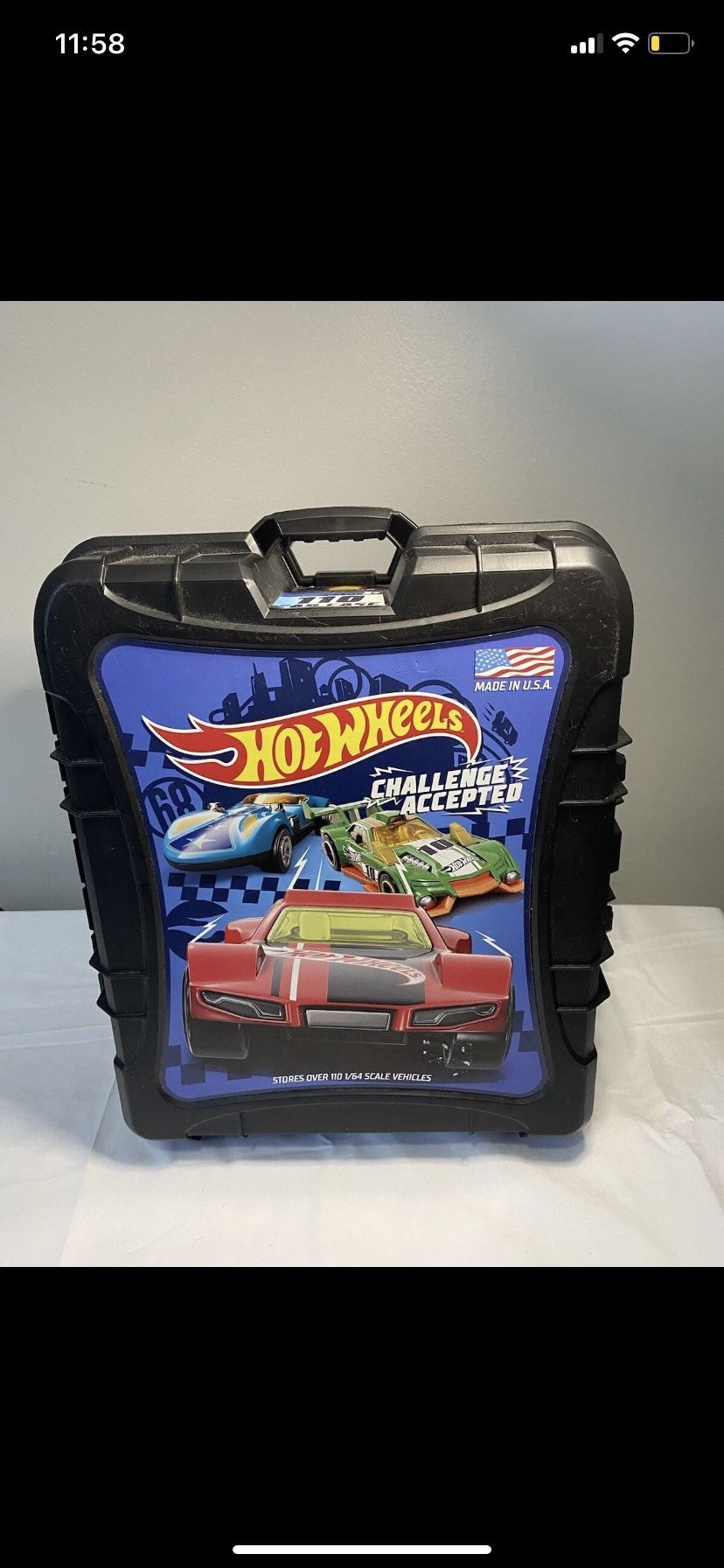 Hot Wheels 110 Rolling Car Carry Case With Retractable Handle