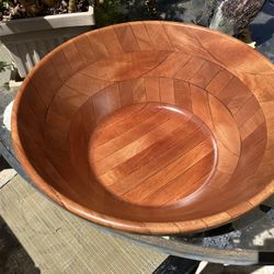 LARGE BEAUTIFUL WOODEN BOWL