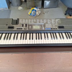 Electric KEYBOARD - GREAT CONDITION