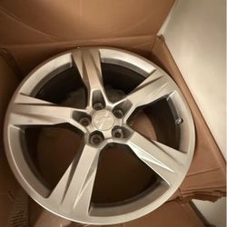 2016 Camaro SS OEM Factory Staggered Wheels