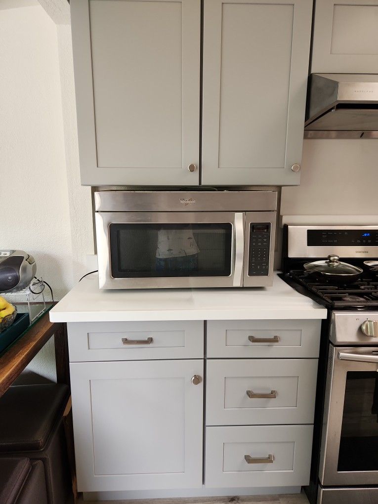 Whirlpool Microwave Hood Combination Model WMH31017AS