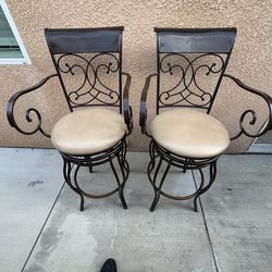 2 Bar Stools ….
