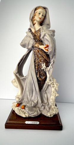 Vintage Giuseppe Armani Florence Figurine – Elegant Woman Statue