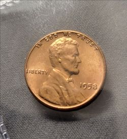 Lot of 50 1958 Lincoln Wheat Penny US Cent in individual 2x2 plastic coin flips
