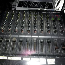 Yamaha Mixer 