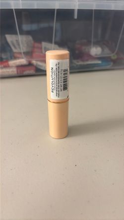 Revolution Fast Base Stick Foundation F3