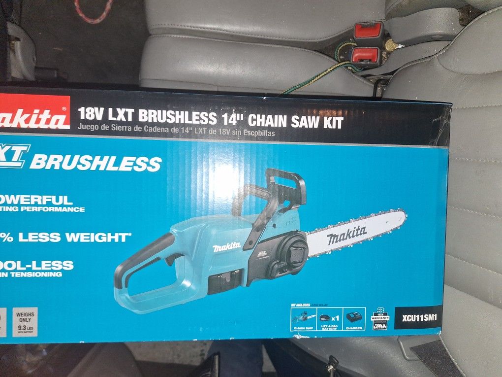 Makita 14" CHAINSAW With Battery