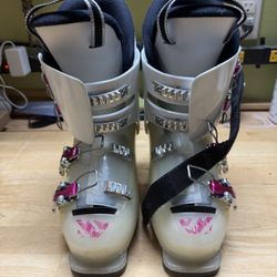 Dalbello Gaia 4 Ski Boots – Youth / Junior – Size 289mm / 25.0