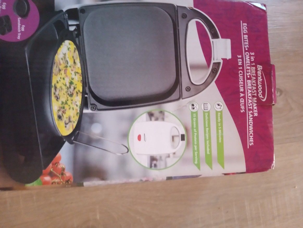 Brentwood 3-in-1 Breakfast Maker P
