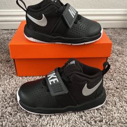 NIKE Team Hustle D 8c Toddler
