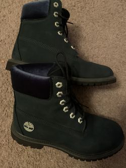 Timberland size 7 woman’s New Condition ! Take A Second Look!