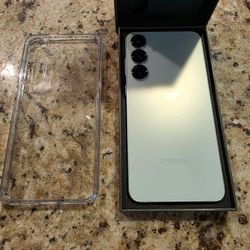 Samsung Galaxy S25 Plus 256GB (AT&T Or Cricket ONLY) Plus Extras