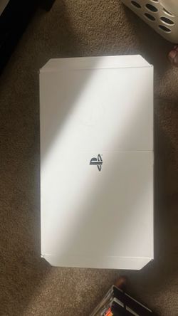 PlayStation VR2 Headset and controllers