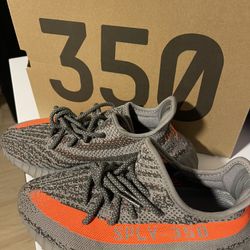 Yeezy 350 Size 6.5 Men’s/8 Women’s Beluga