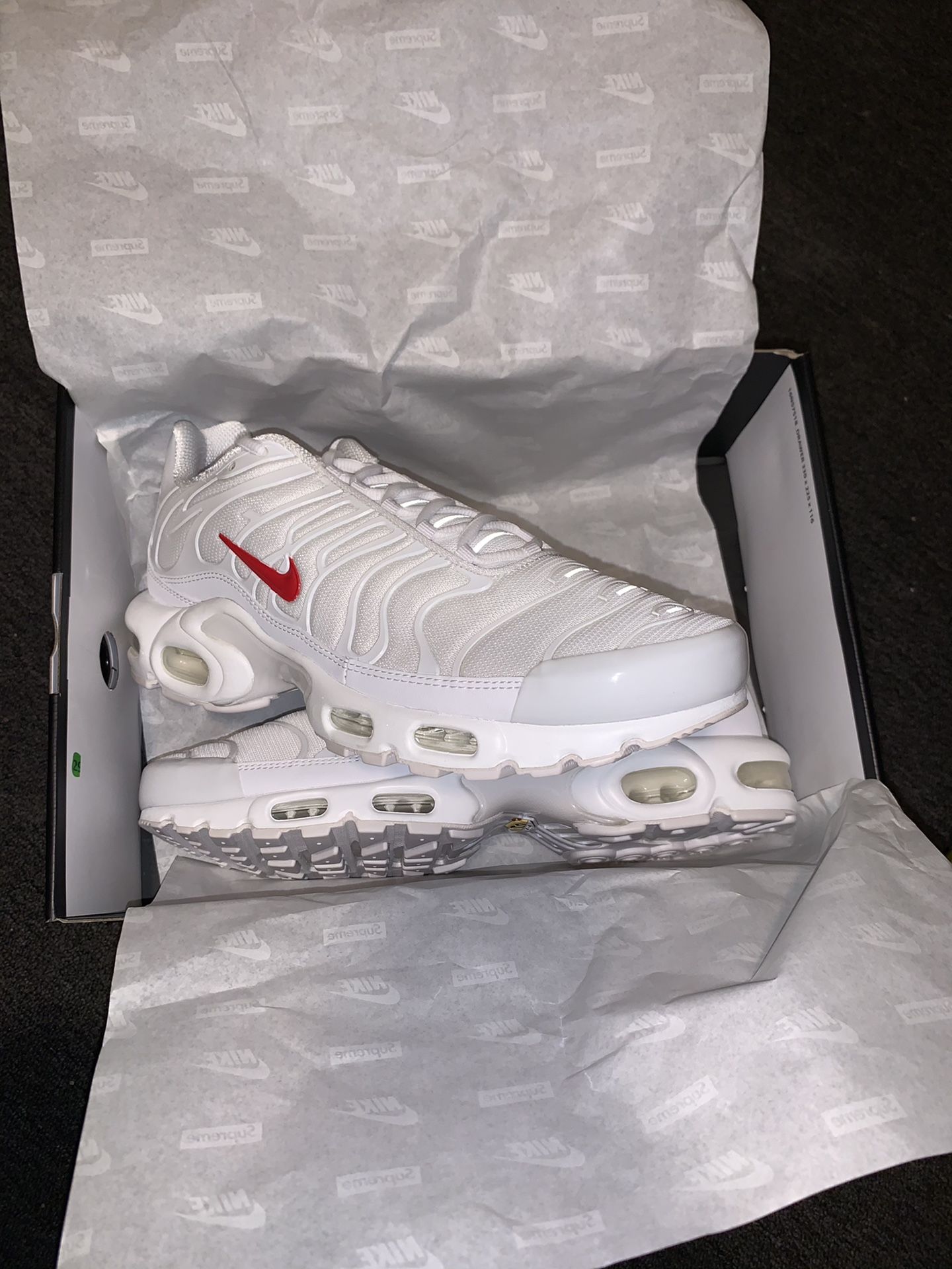 Supreme Airmax Plus Deadstock never worn ! Size 10.5