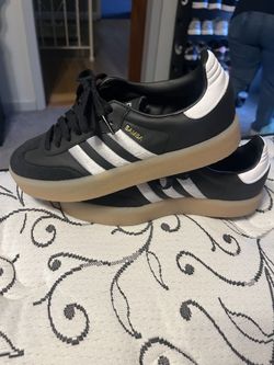 S women 7.5