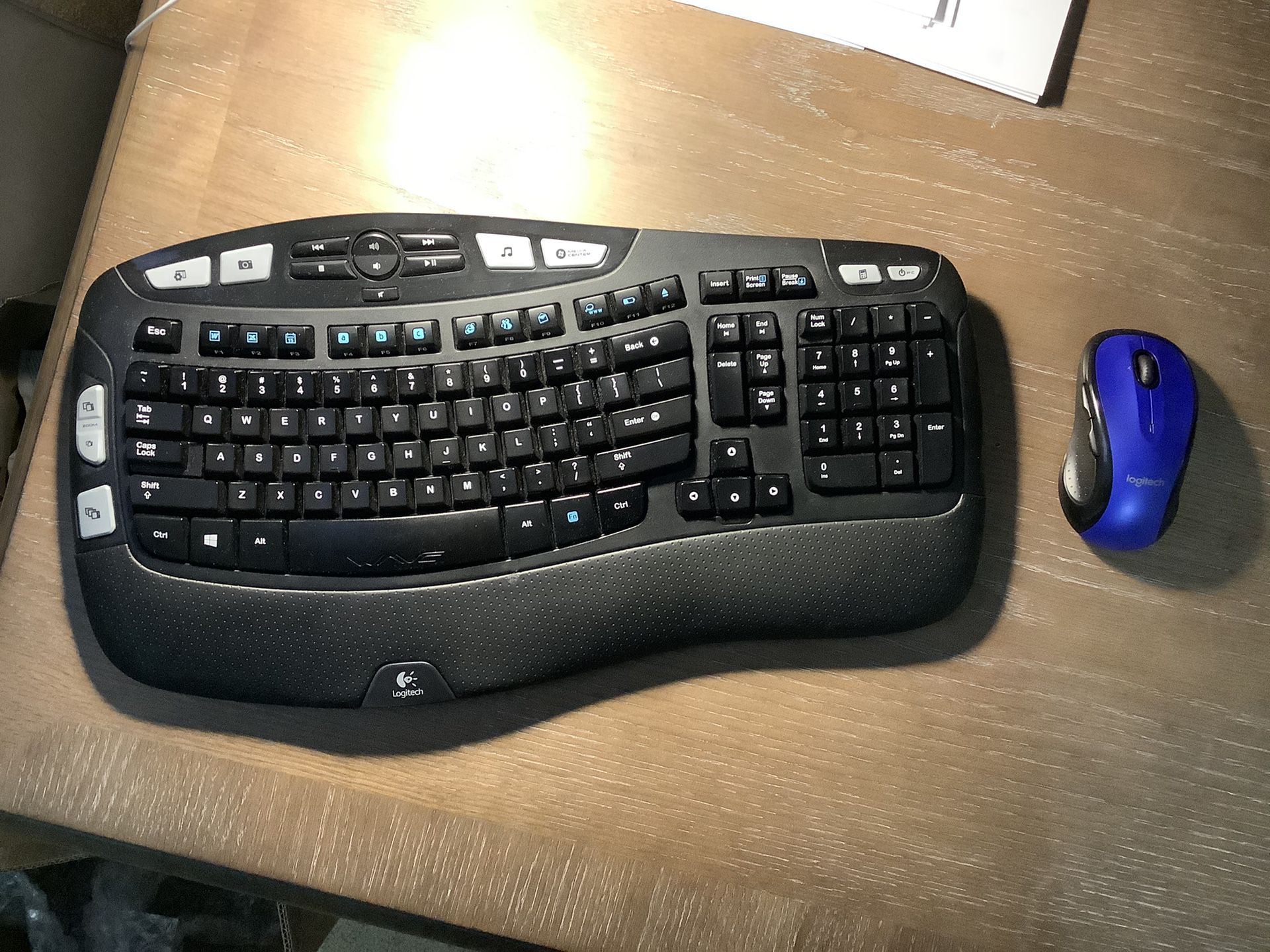 Wireless Bluetooth keyboard and mouse ergonomic k350 Logitech