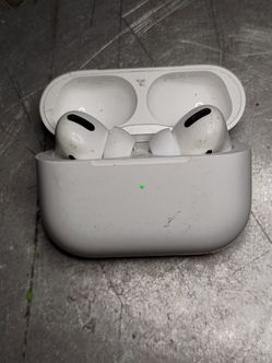 For parts Apple Airpods Pro 1st generation