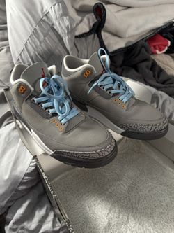 Jordan 3 Retros Men’s Size 11