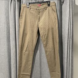 Levis - Plaid Chino Pants - Men’s Slim 32x32