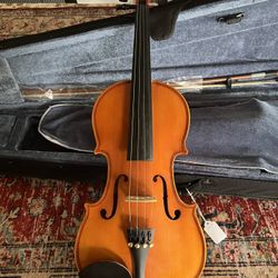 New 4/4 Solid Wood Violin 