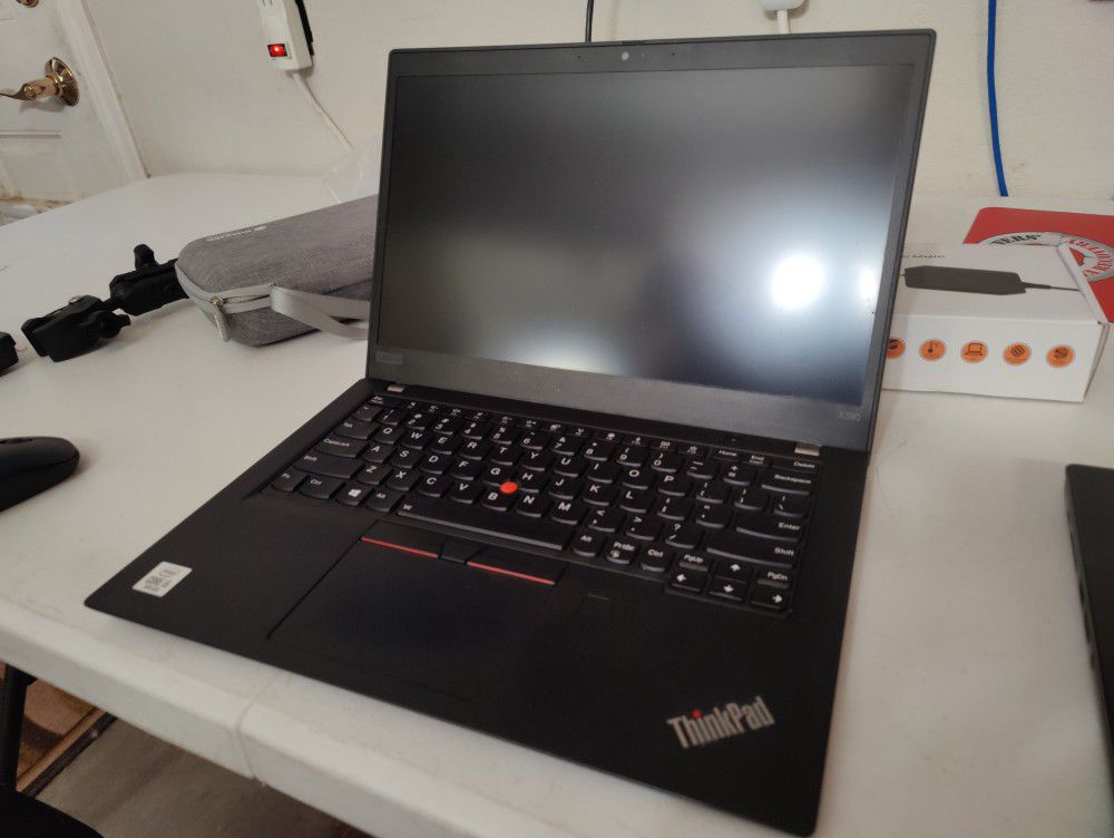 Lenovo X390 Laptop