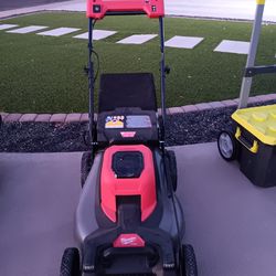 LAWNMOWER MILWAUKEE TOOL ONLY