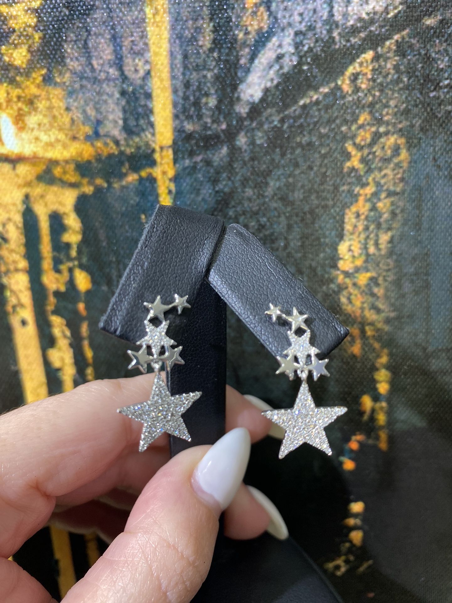 14k DIAMOND STAR EARRINGS 