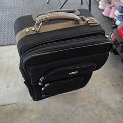 Carry-On Suitcase – Rolling Luggage – Cheap
