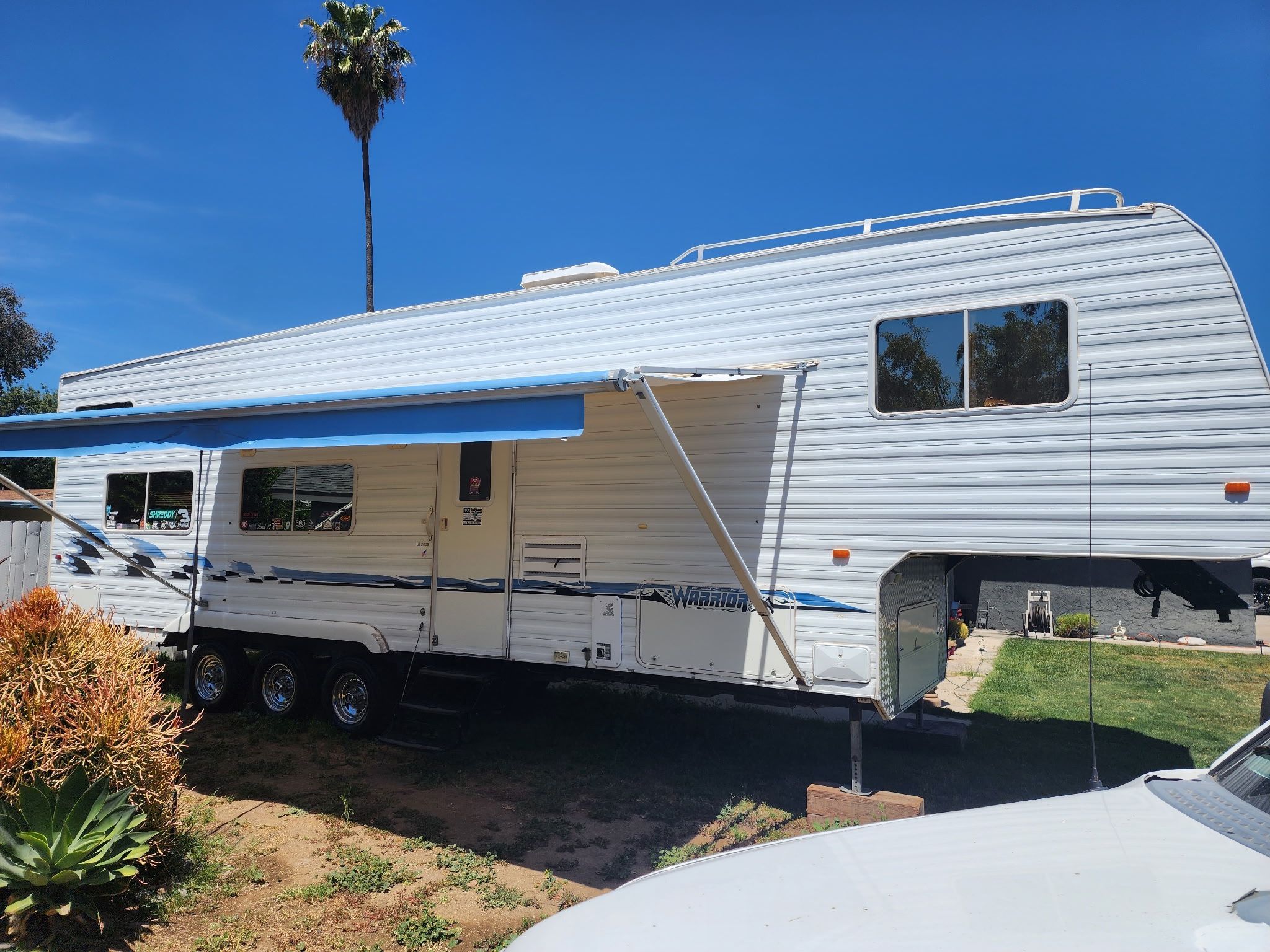 2005 Weekend warrior Fifth wheel