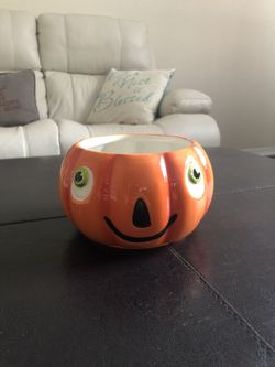 Hallmark pumpkin candle or candy bowl