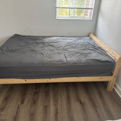Full size bed Frame And Slats 
