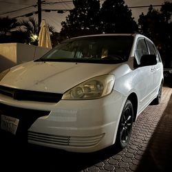 2005 Toyota Sienna