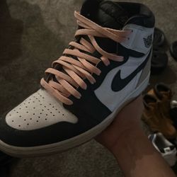 Jordan 1 Bleached Coral