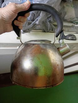 Water kettle missing knob
