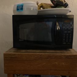 Kenmore Microwave 1100 Watts