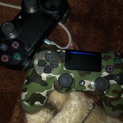 Sony Dual Shock PS4 Remotes