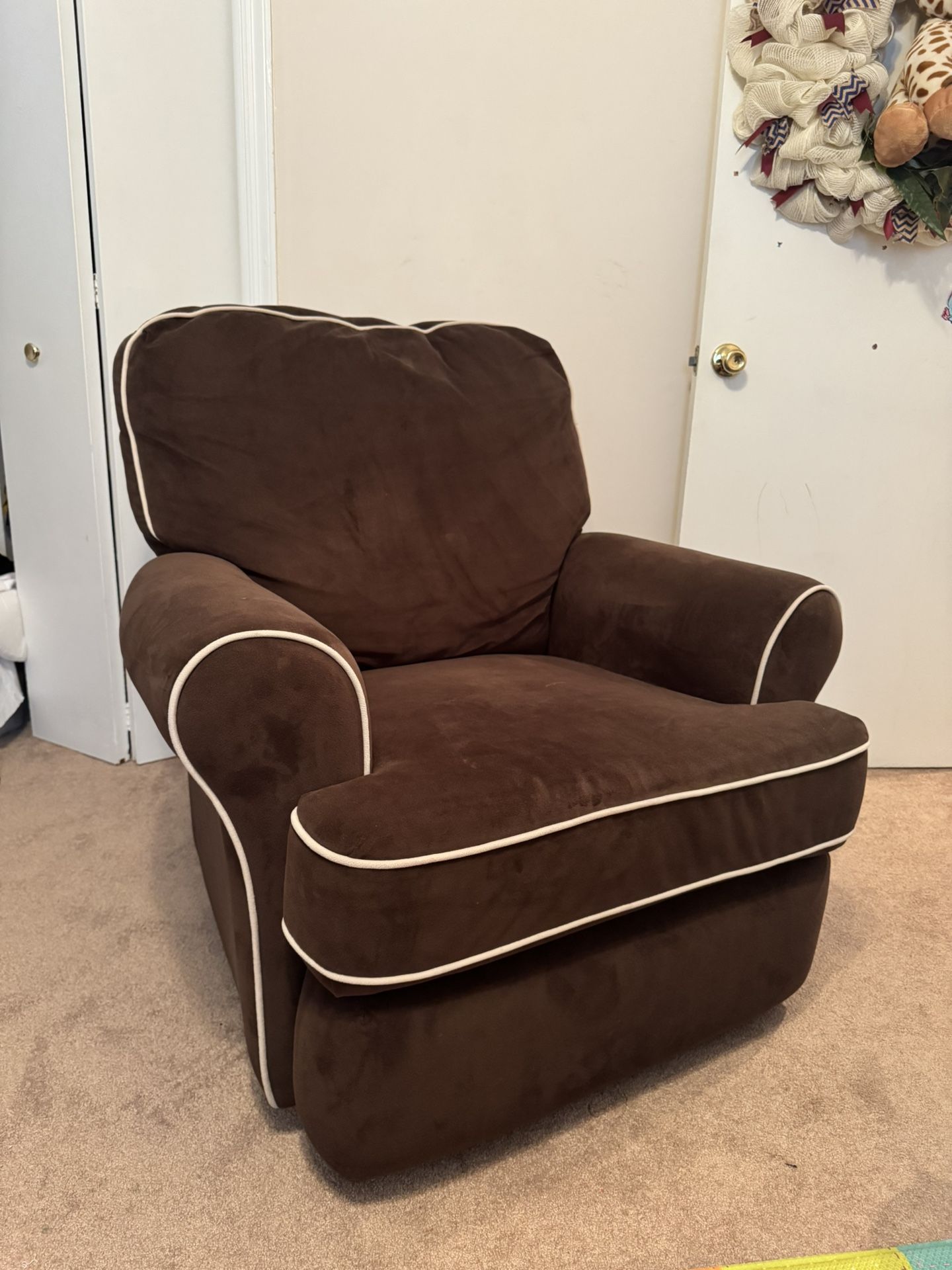 Swivel Glider Recliner Nursery Chair