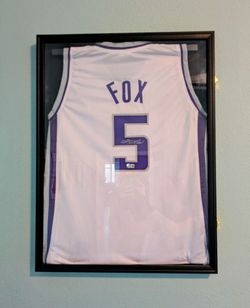 Signed De'Aaron Fox Jersey