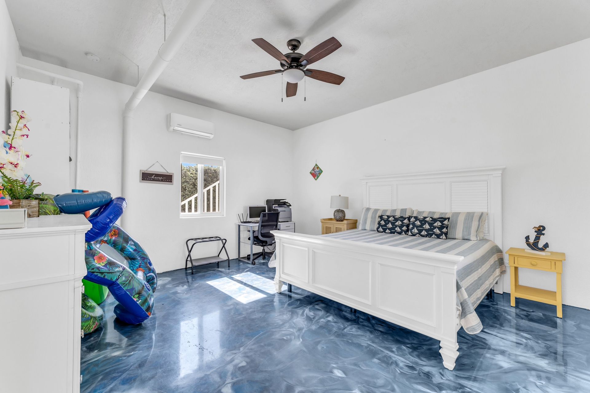 House for sale, venta or rent, alquiler.