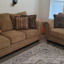Selling My Recliners Nice Set