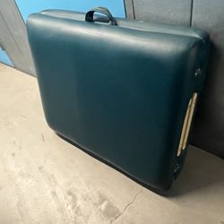 Massage Table W/ head Holder $75 OBO