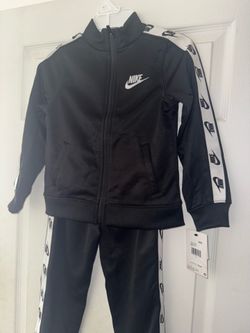 Nike set size 6