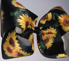 Sunflower hair bow/girasol