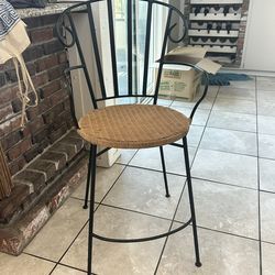4 Black Wrought Iron Tall Chairs - Indoor Or Outdoor