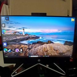All In One HP Desktop TOUCHSCREEN