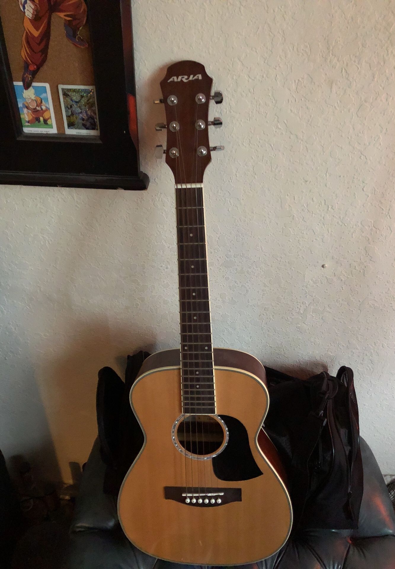 ARIA 9400 Natural Acoutic Guitar