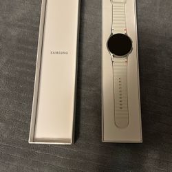 Samsung Galaxy Watch7 40mm (Brand New)