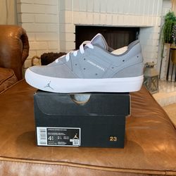 Jordan Series ES (GS) Size 4.5 Youth