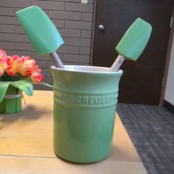 Le Creuset Utensil Holder